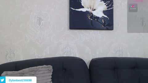 Snapshot of dylan_starxx chatting on December 19, 11:39 am Dylan online show from December 19, 11:39 am