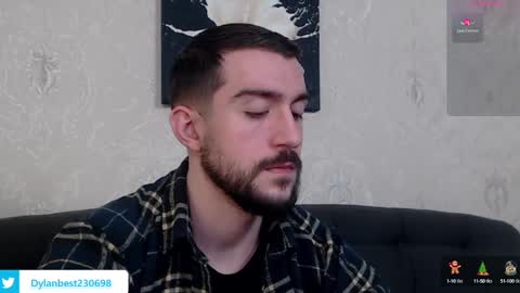 Snapshot of dylan_starxx chatting on January 2, 10:11 pm Dylan online show from January 2, 10:11 pm