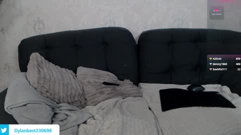 Snapshot of dylan_starxx chatting on January 3, 10:52 am Dylan online show from January 3, 10:52 am