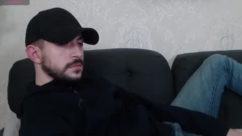 Snapshot of dylan_starxx chatting on January 11, 6:03 am Dylan online show from January 11, 6:03 am