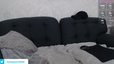 Snapshot of dylan_starxx chatting on January 17, 7:19 am Dylan online show from January 17, 7:19 am