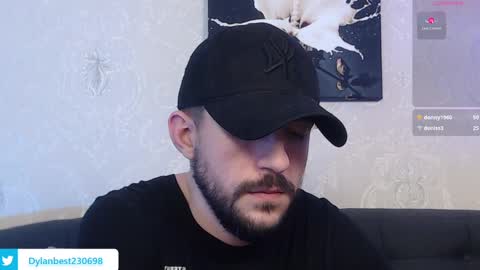 Snapshot of dylan_starxx chatting on February 12, 2:56 am Dylan online show from February 12, 2:56 am