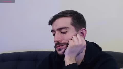 Snapshot of dylan_starxx chatting on February 20, 2:07 am Dylan online show from February 20, 2:07 am