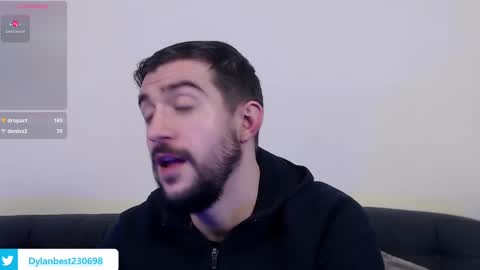 Snapshot of dylan_starxx chatting on February 22, 6:50 am Dylan online show from February 22, 6:50 am