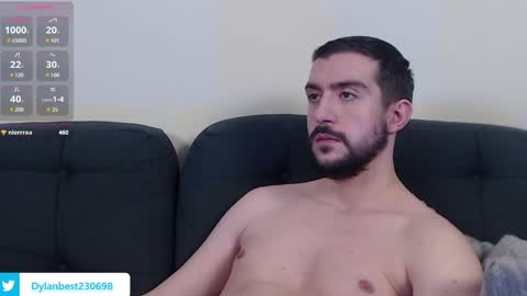 Snapshot of dylan_starxx chatting on February 25, 6:14 am Dylan online show from February 25, 6:14 am