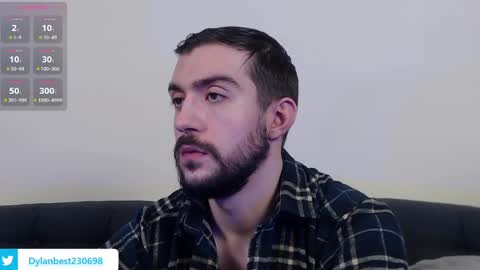 Snapshot of dylan_starxx chatting on February 25, 11:22 pm Dylan online show from February 25, 11:22 pm