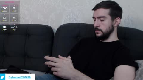 Snapshot of dylan_starxx chatting on March 1, 11:58 pm Dylan online show from March 1, 11:58 pm