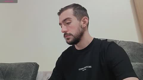 Snapshot of dylan_starxx chatting on October 26, 6:41 am Dylan online show from October 26, 6:41 am