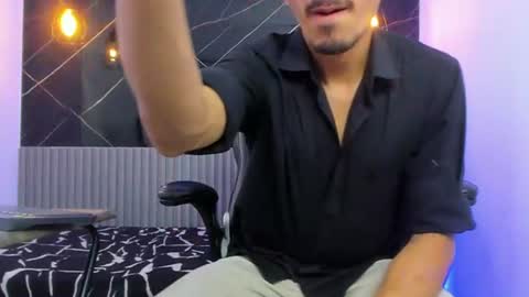 Snapshot of dylananderson1 chatting on July 27, 9:11 pm dylananderson1 online show from July 27, 9:11 pm