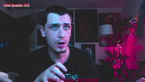 Snapshot of dylandaniel69 chatting on January 30, 8:42 pm Dylan Daniel 7.8 online show from January 30, 8:42 pm