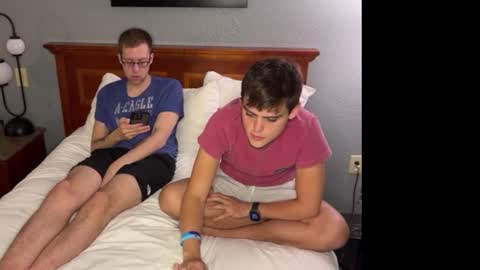 Snapshot of dylanfruits chatting on October 2, 2:07 am dylanfruits online show from October 2, 2:07 am