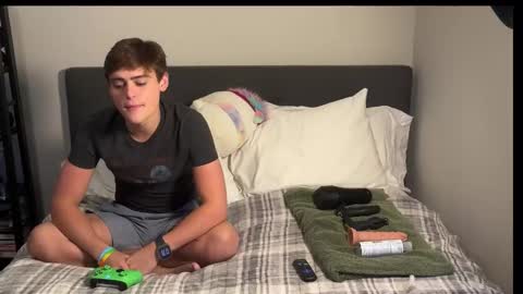 Snapshot of dylanfruits chatting on October 23, 4:28 pm dylanfruits online show from October 23, 4:28 pm