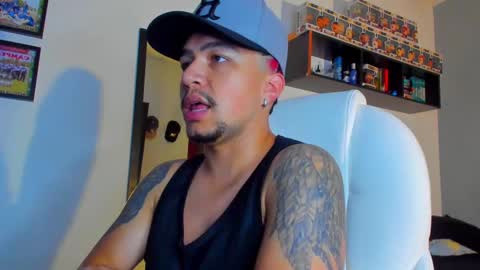 Snapshot of dylann_blaze_ chatting on September 18, 4:20 pm online show from September 18, 4:20 pm