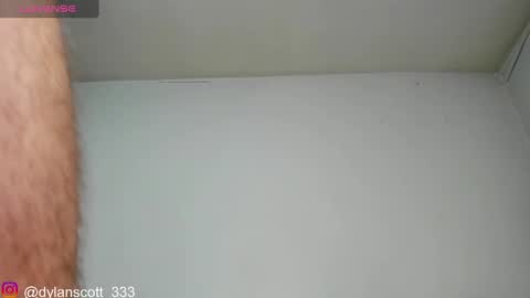 dylanscott_106 online show from February 6, 7:18 pm