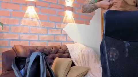 D Y L A N online show from March 9, 2:04 am