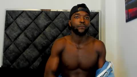 Dylan Taylor online show from October 12, 2:49 pm