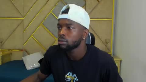 Dylan Taylor online show from October 21, 4:24 am