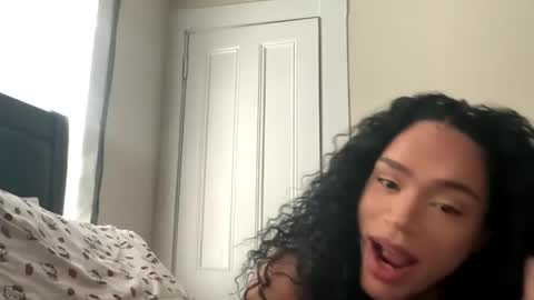 Dynasty online show from December 20, 3:41 pm