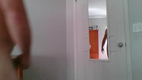 Snapshot of e3smith chatting on September 21, 2:40 pm e3smith online show from September 21, 2:40 pm