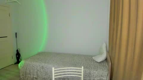 fansly - yourbestbaby online show from February 14, 4:09 am