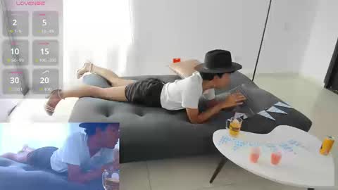 Snapshot of e_r_o_s_ chatting on September 26, 8:13 pm John online show from September 26, 8:13 pm