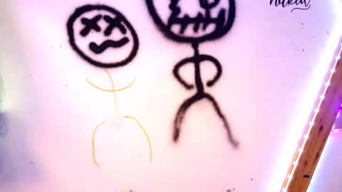 Snapshot of eandj8786 chatting on December 8, 7:43 pm Kryztal Klear Jaxx online show from December 8, 7:43 pm