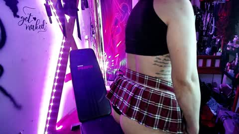 Snapshot of eandj8786 chatting on December 31, 9:39 pm Kryztal Klear Jaxx online show from December 31, 9:39 pm