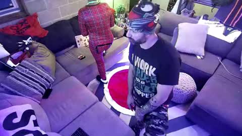 Snapshot of eandj8786 chatting on December 15, 10:19 am Kryztal Klear Jaxx online show from December 15, 10:19 am