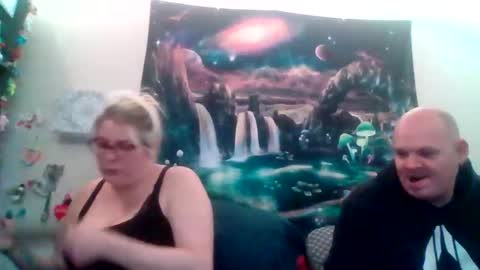 Snapshot of eandr6446 chatting on November 30, 5:33 am eandr6446 online show from November 30, 5:33 am