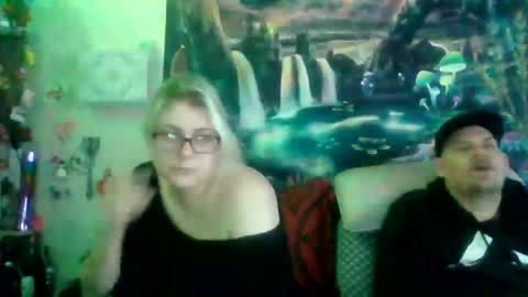 Snapshot of eandr6446 chatting on December 13, 9:31 pm eandr6446 online show from December 13, 9:31 pm