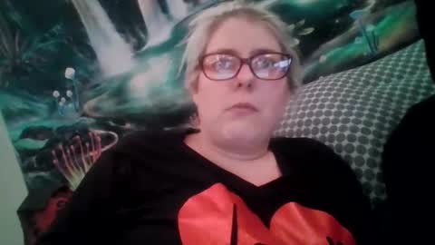 Snapshot of eandr6446 chatting on December 16, 5:23 am eandr6446 online show from December 16, 5:23 am