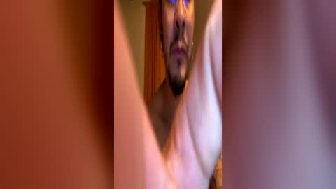 eaquintero629 online show from June 18, 4:02 am