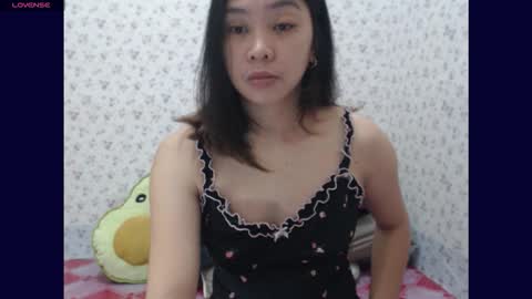 Snapshot of earthlypleasures chatting on October 29, 7:48 pm shaina online show from October 29, 7:48 pm