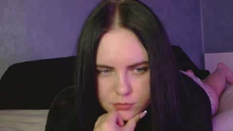 Snapshot of easabella chatting on October 30, 6:52 pm Bella online show from October 30, 6:52 pm