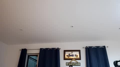 Snapshot of easternjerk chatting on December 14, 10:20 am easternjerk online show from December 14, 10:20 am