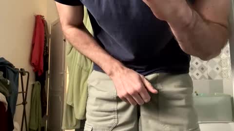 Snapshot of easyfrenchguy chatting on November 30, 1:26 pm French Guy online show from November 30, 1:26 pm