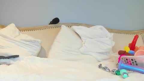 Allison online show from December 18, 10:46 pm