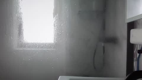 Nadia Ferreira  online show from March 10, 9:32 am