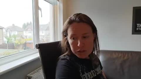 Nadia Ferreira  online show from June 11, 11:30 am
