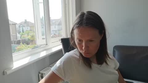 Nadia Ferreira  online show from July 13, 8:50 am