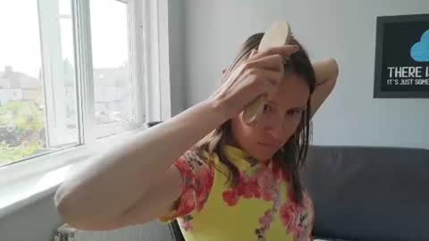Nadia Ferreira  online show from July 19, 9:13 am