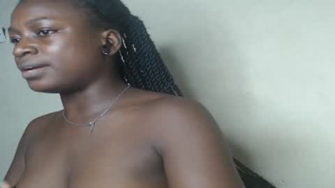 eatuupx online show from January 31, 9:59 pm