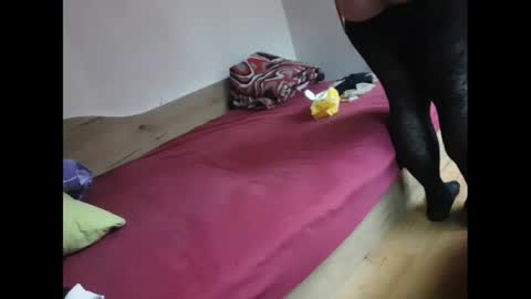 Snapshot of eblata chatting on February 5, 1:00 pm shy yoong cross online show from February 5, 1:00 pm