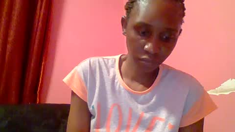 Snapshot of ebon_fantasy1 chatting on June 21, 8:33 pm Ebon Fantasy1s online show from June 21, 8:33 pm