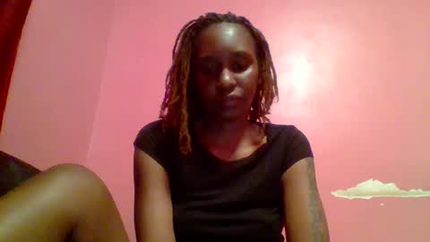 Snapshot of ebon_fantasy1 chatting on June 25, 7:51 pm Ebon Fantasy1s online show from June 25, 7:51 pm
