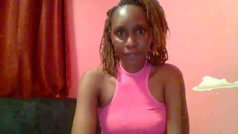 Snapshot of ebon_fantasy1 chatting on July 3, 7:20 pm Ebon Fantasy1s online show from July 3, 7:20 pm