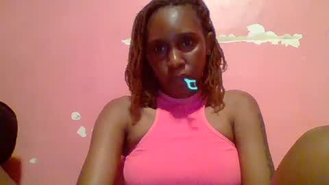 Snapshot of ebon_fantasy1 chatting on July 6, 8:33 pm Ebon Fantasy1s online show from July 6, 8:33 pm