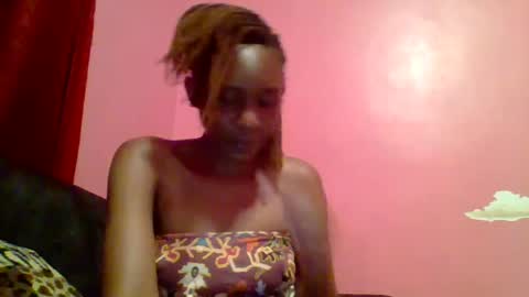 Snapshot of ebon_fantasy1 chatting on July 27, 10:06 pm Ebon Fantasy1s online show from July 27, 10:06 pm