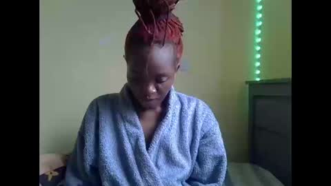 Snapshot of eboniana chatting on May 12, 8:11 am eboniana online show from May 12, 8:11 am