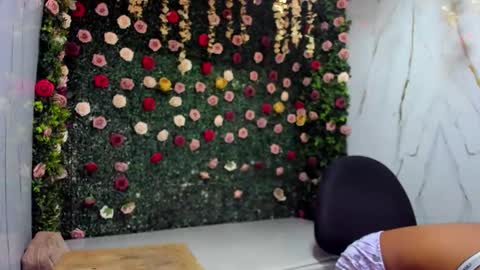 Snapshot of ebonny_queenx chatting on April 14, 2:56 pm Ebony online show from April 14, 2:56 pm